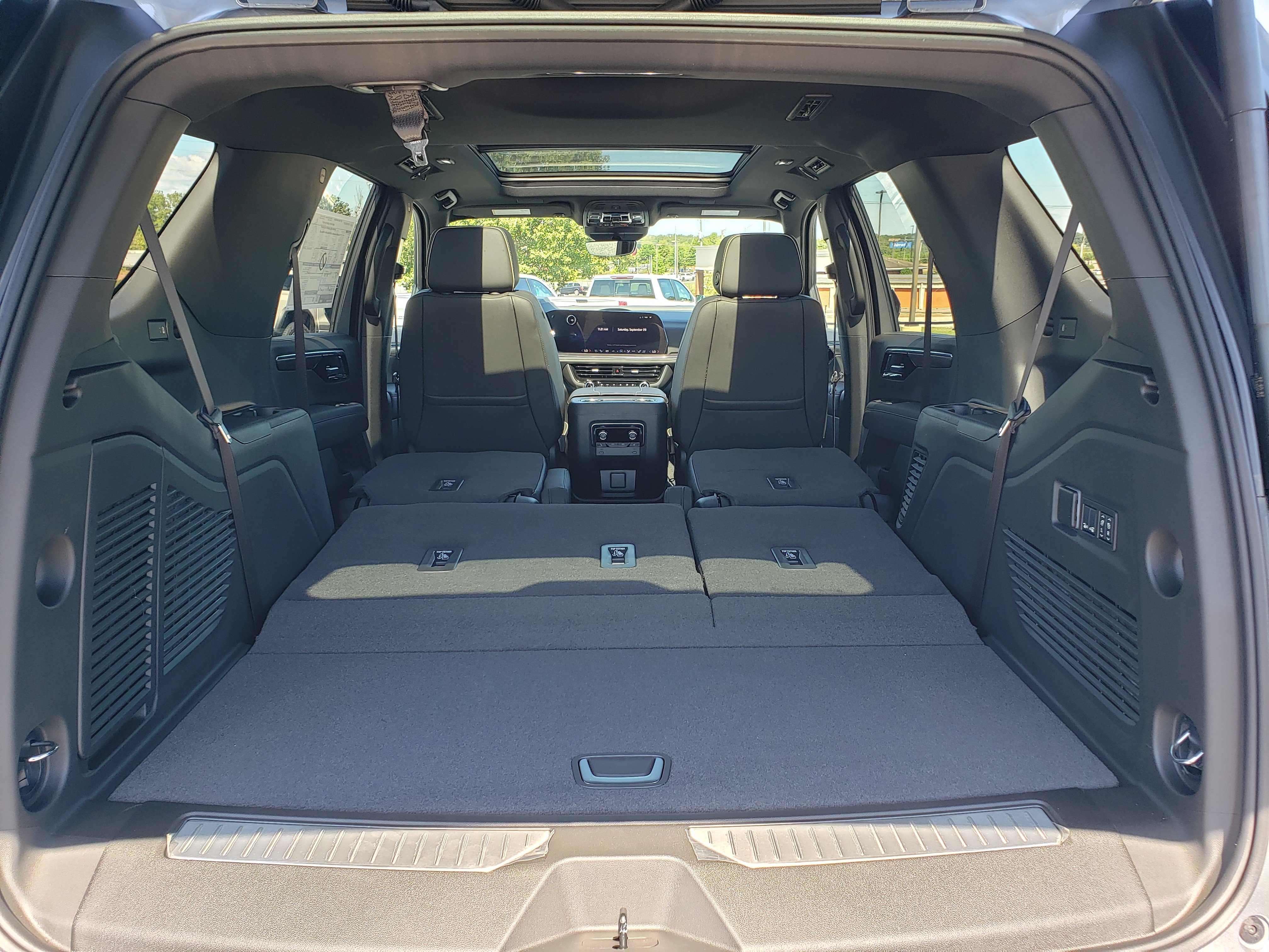 New 2027 Chevrolet Tahoe Premier w/ Advanced Technology Package AWD/4WD image 13