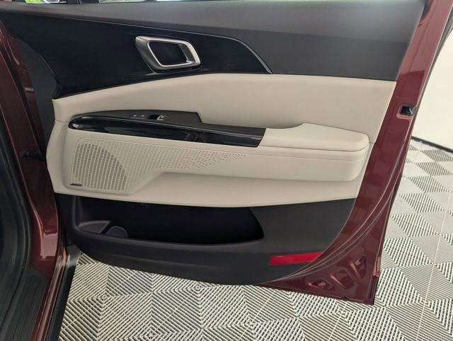 Used 2024 Kia Carnival SX Prestige image 36