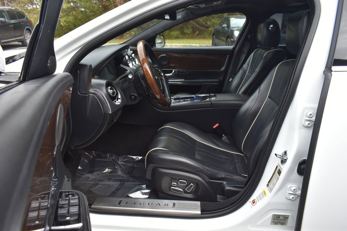 Used 2013 Jaguar XJ L Supercharged image 13