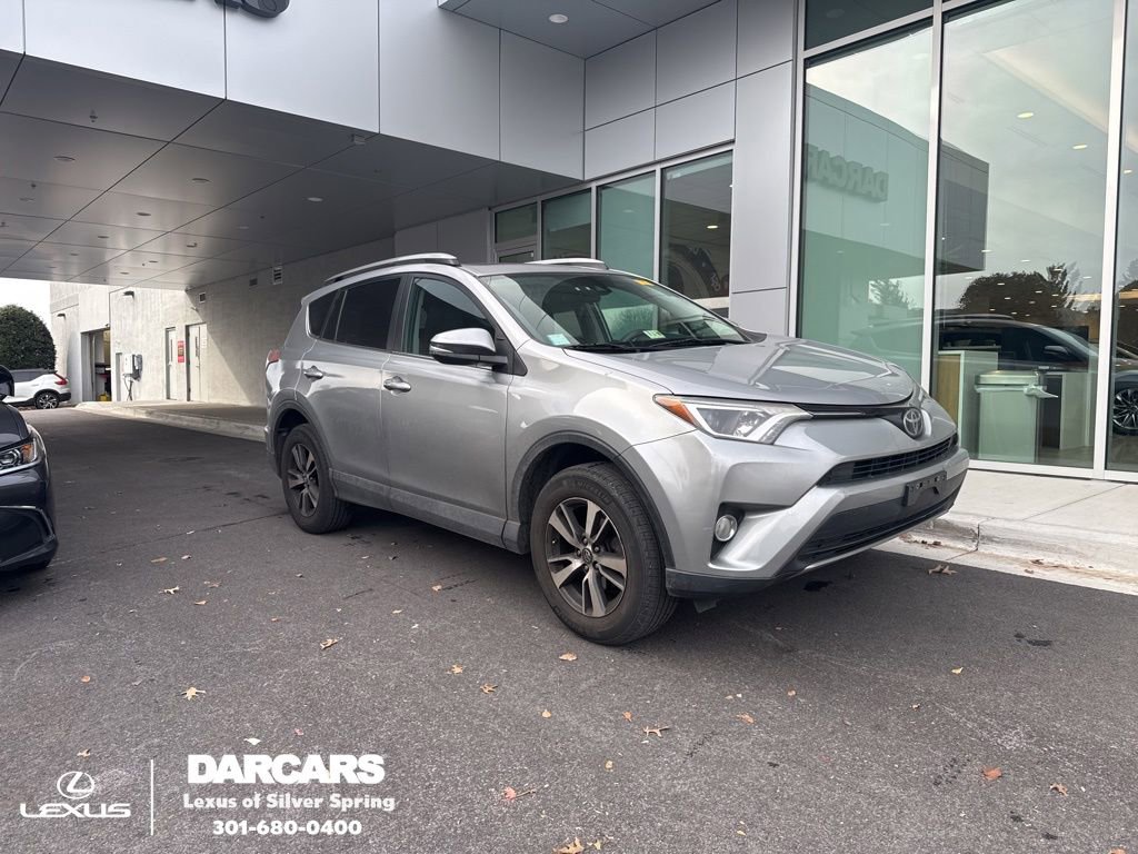 Used 2017 Toyota RAV4 XLE image 1