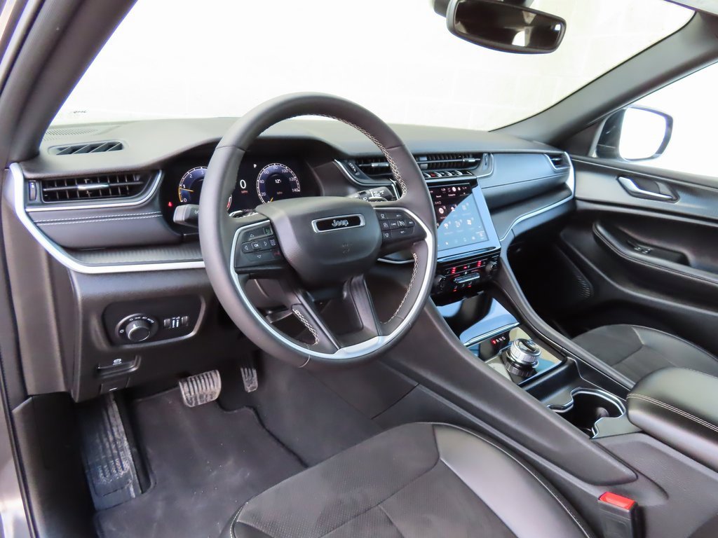 Certified 2024 Jeep Grand Cherokee Altitude image 20