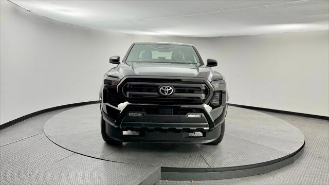 Used 2025 Toyota Tacoma SR5 image 12