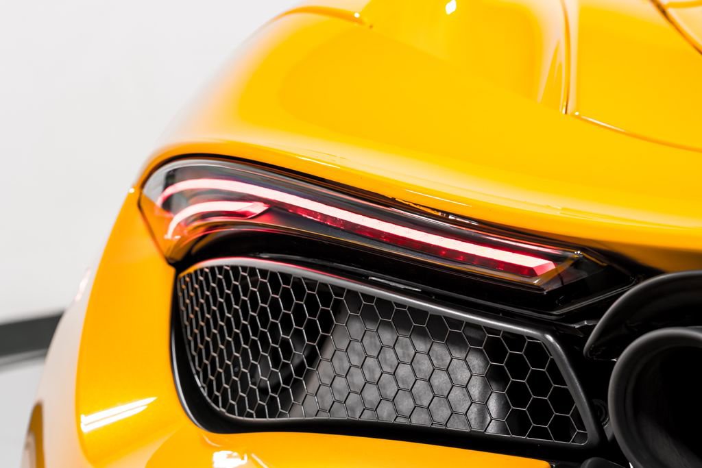 Used 2022 McLaren 720S Spider RWD image 53