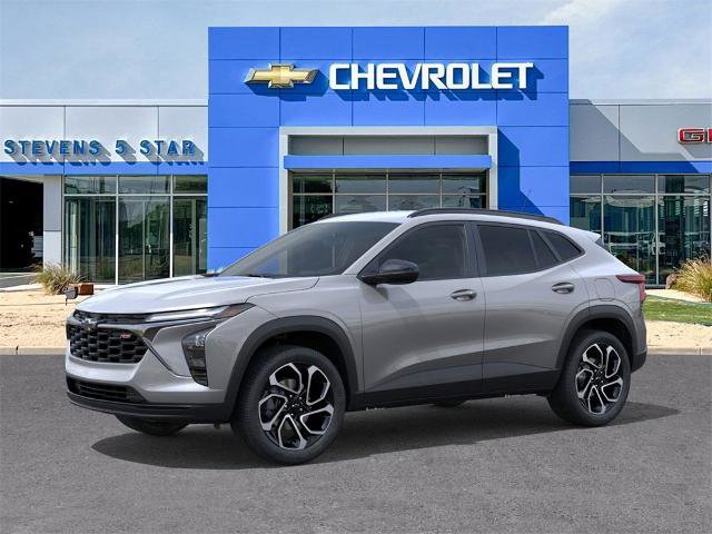 New 2026 Chevrolet Trax RS w/ Driver Confidence Package image 2
