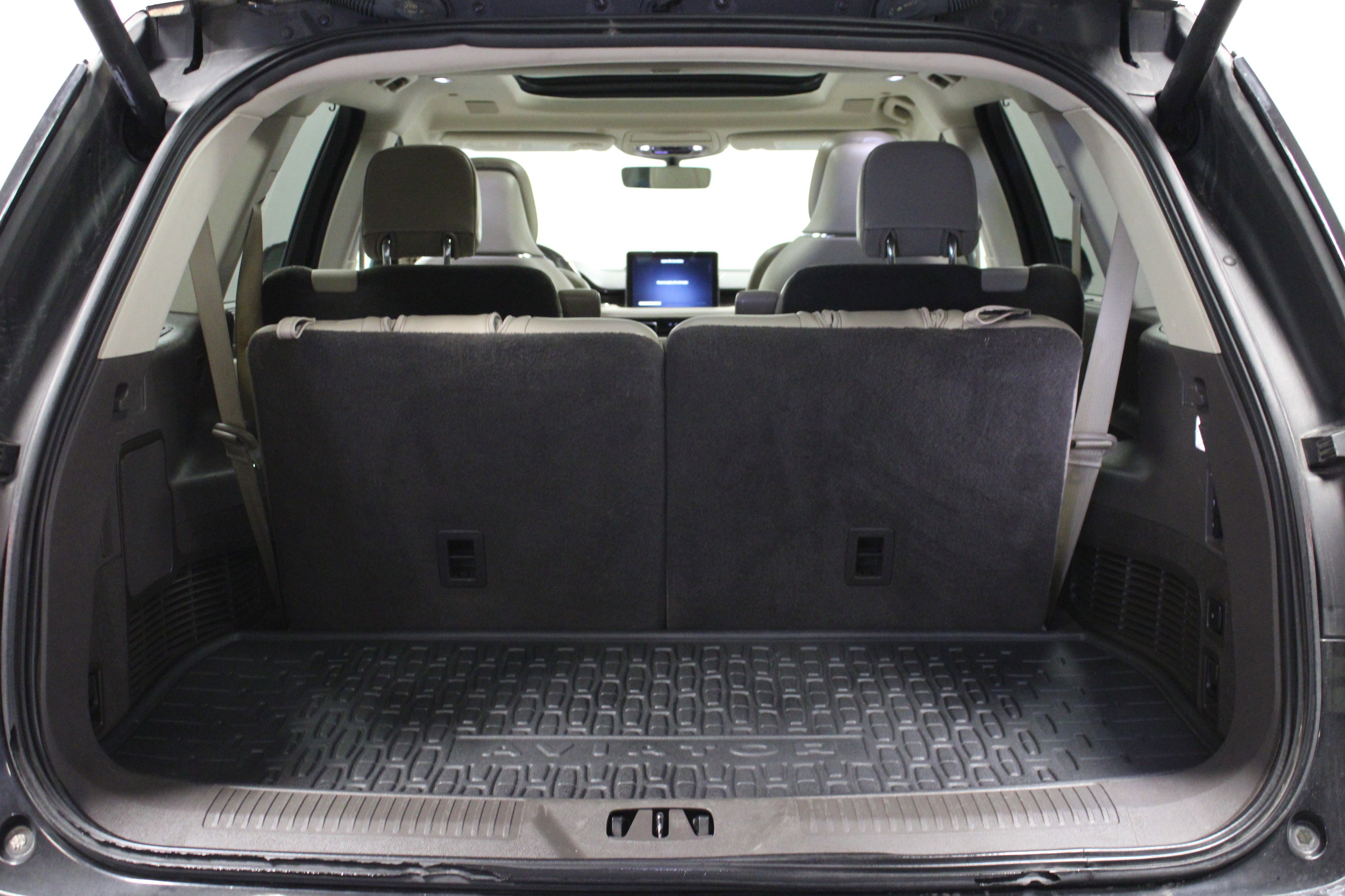 Used 2020 Lincoln Aviator Reserve w/ Equipment Group 202A image 15