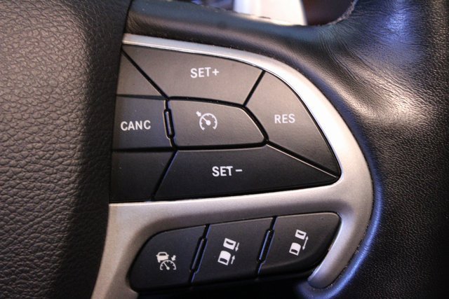 Used 2019 Jeep Grand Cherokee Summit image 24