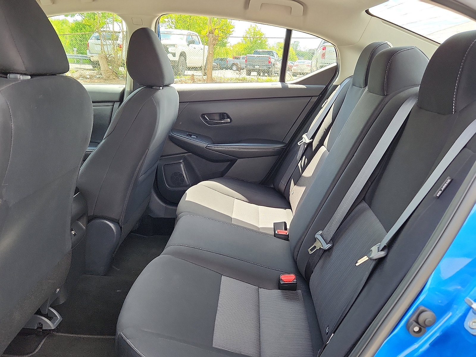 Used 2025 Nissan Sentra SV FWD image 10