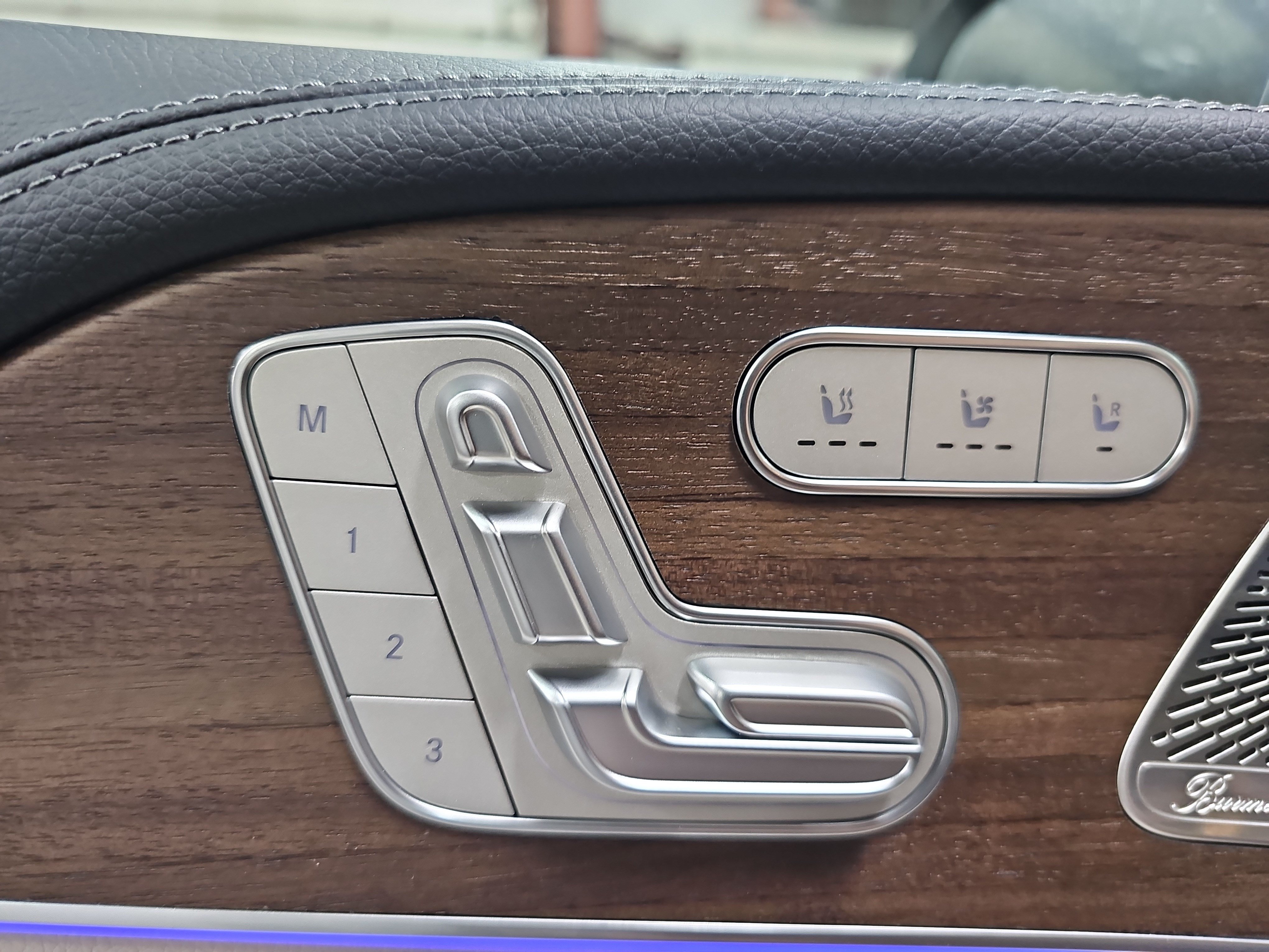 New 2026 Mercedes-Benz GLS 450 4MATIC image 31