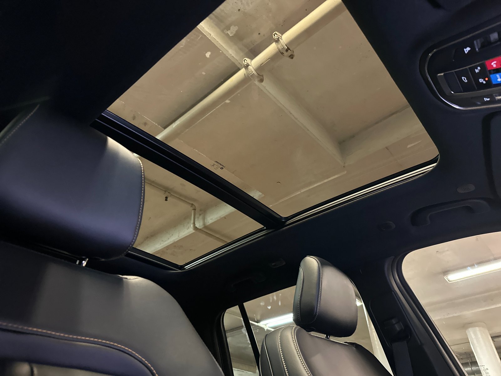 New 2026 Jeep Grand Cherokee Limited AWD/4WD image 16