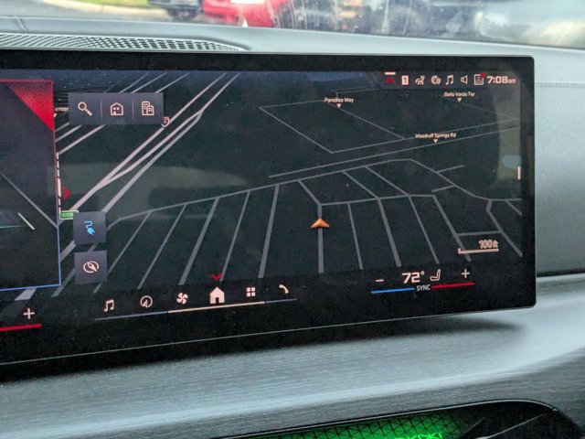 Used 2025 BMW i4 M50 w/ Premium Package image 9