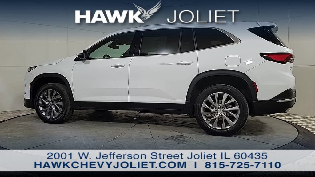Used 2025 Buick Enclave Preferred image 5