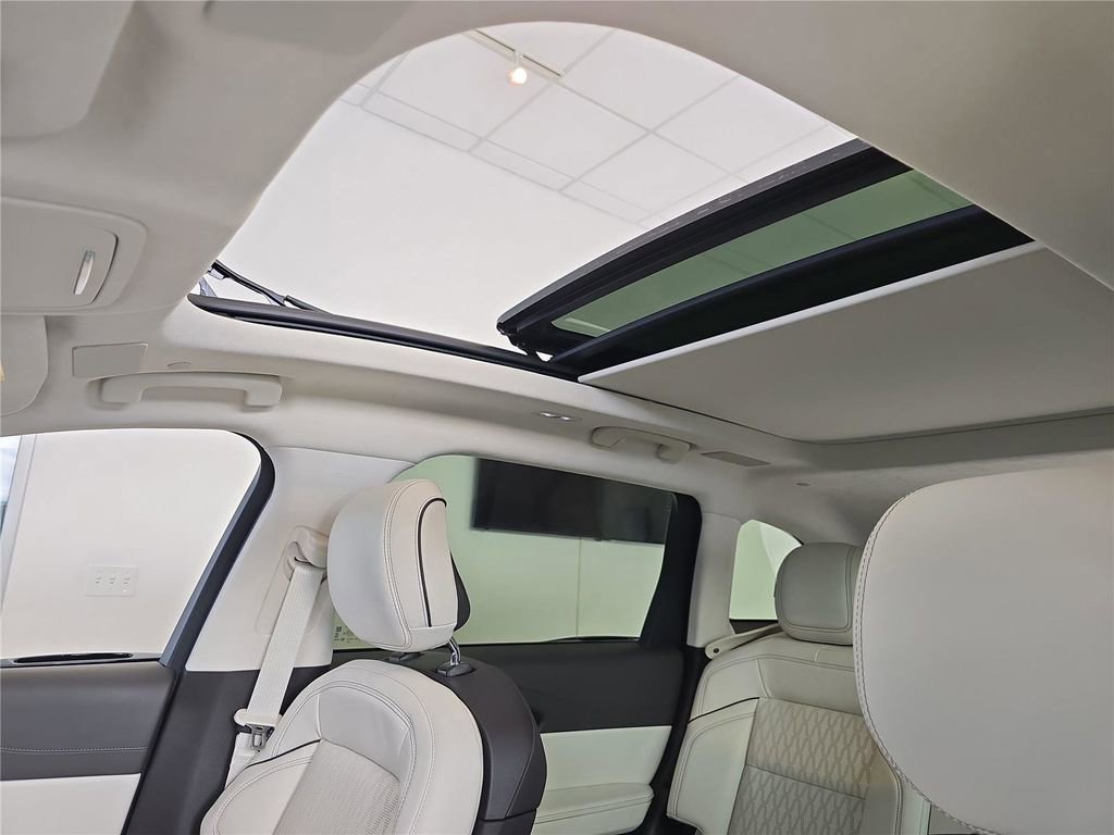 New 2024 Lincoln Nautilus Black Label image 26