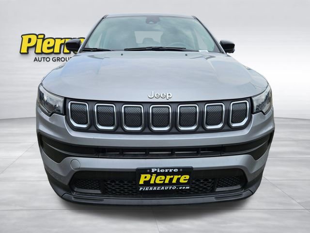 Used 2022 Jeep Compass Sport image 2