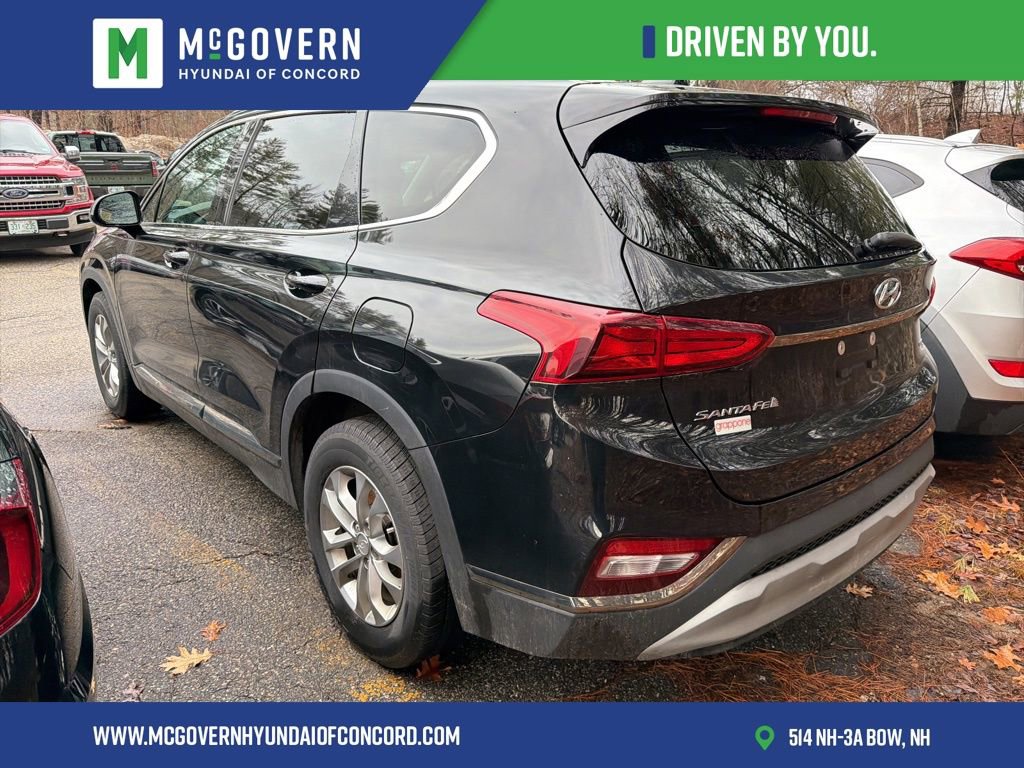 Used 2019 Hyundai Santa Fe SEL image 2