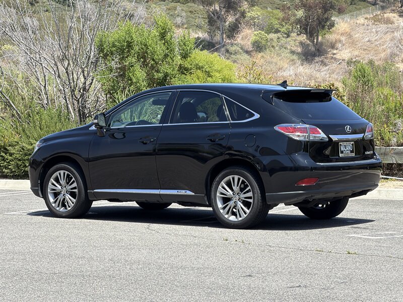Used 2013 Lexus RX 450h FWD w/ Navigation Pkg image 4