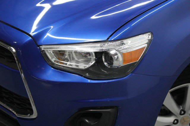 Used 2015 Mitsubishi Outlander Sport ES image 2