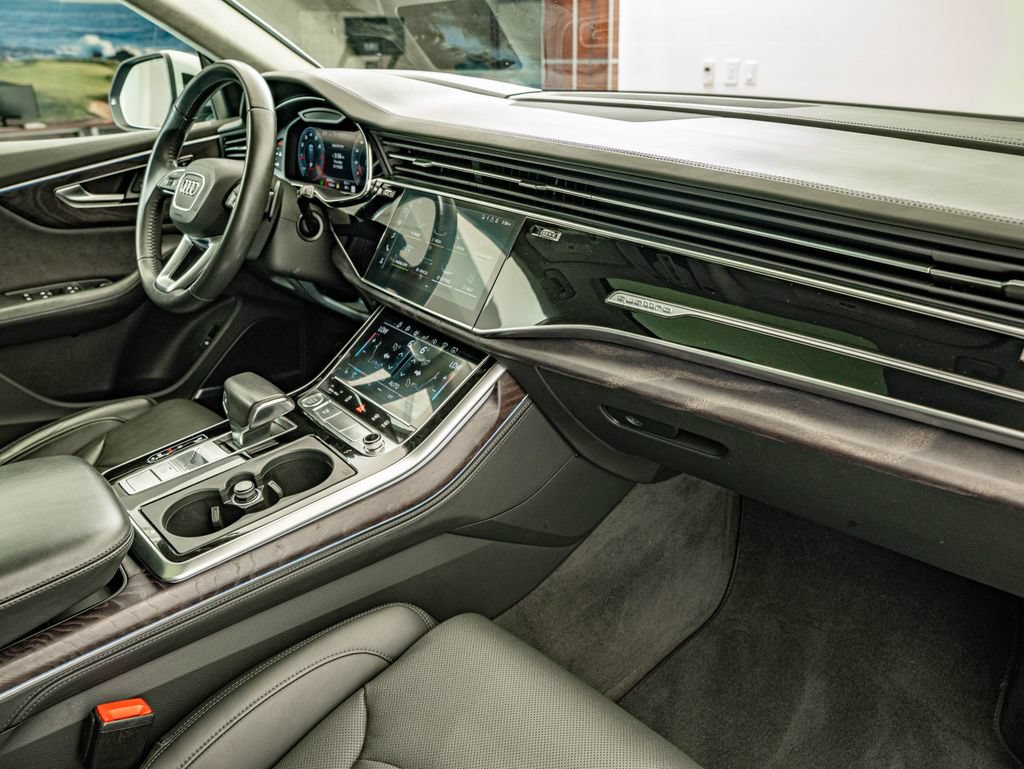 Used 2019 Audi Q8 Prestige AWD/4WD image 37