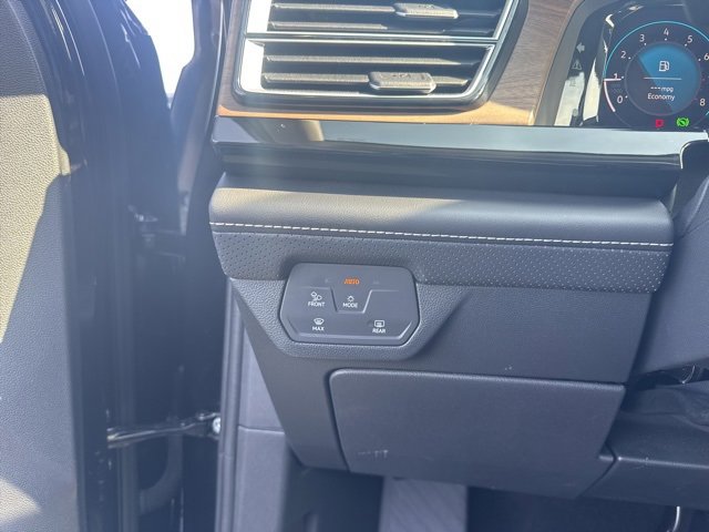 Used 2024 Volkswagen Atlas SE image 15