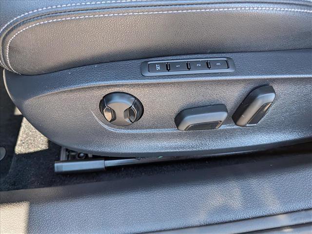 Used 2020 Volkswagen Passat 2.0T SEL image 27