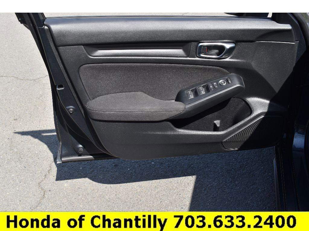 Used 2025 Honda Civic Sport image 22