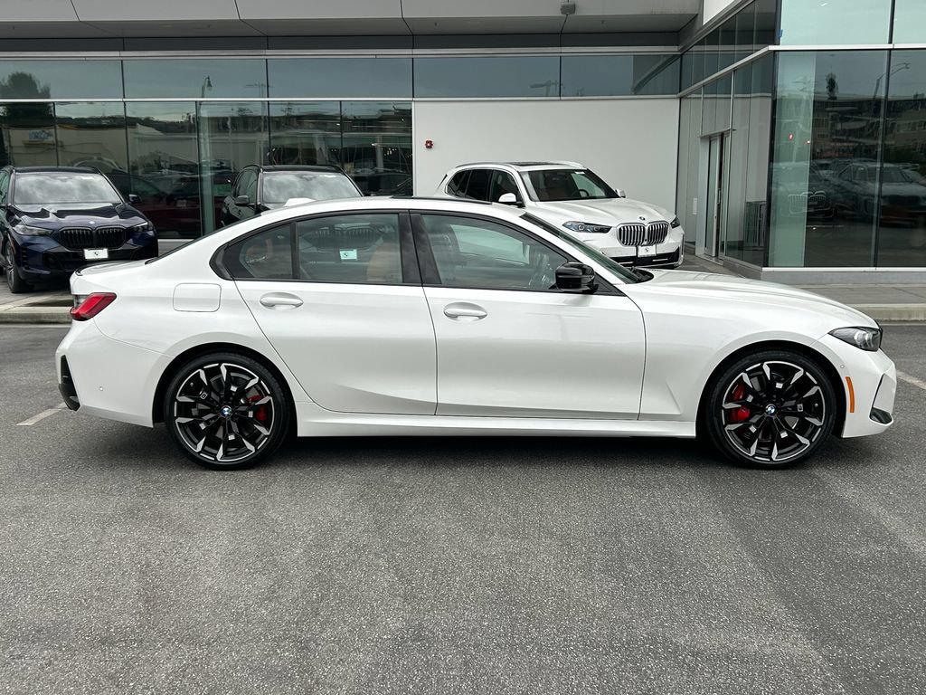 Used 2026 BMW 330i xDrive Sedan w/ M Sport Package AWD/4WD image 6
