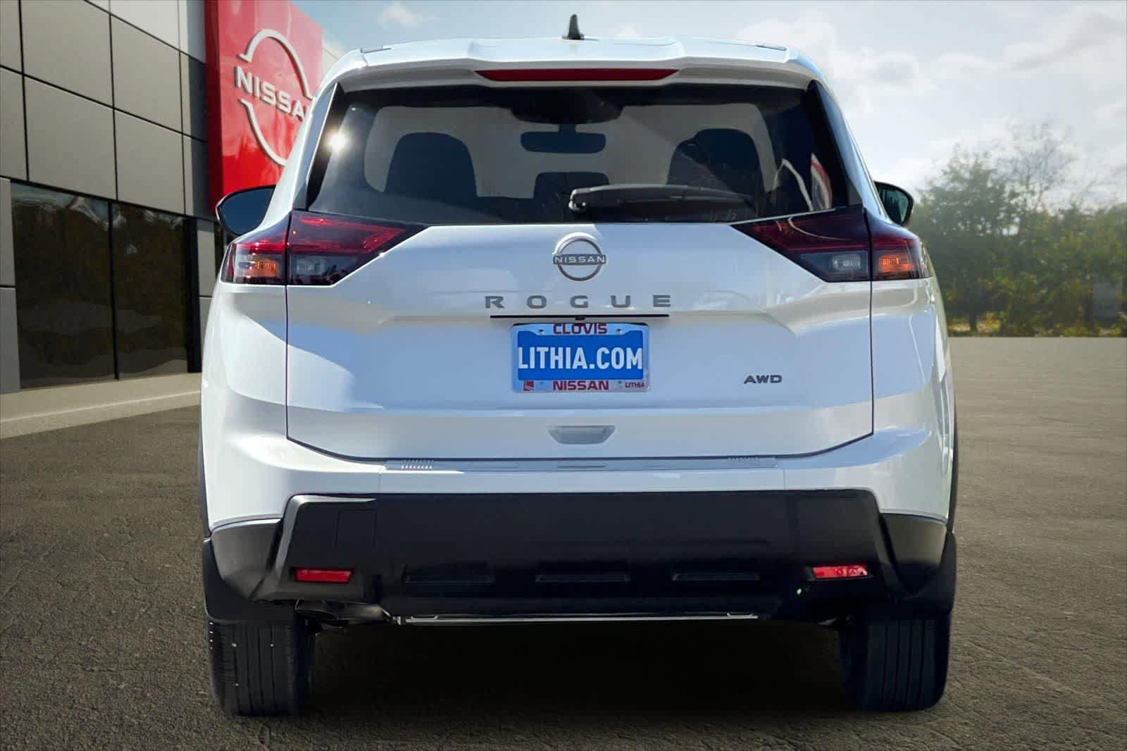 New 2026 Nissan Rogue SV w/ Cold Weather Package AWD/4WD image 8