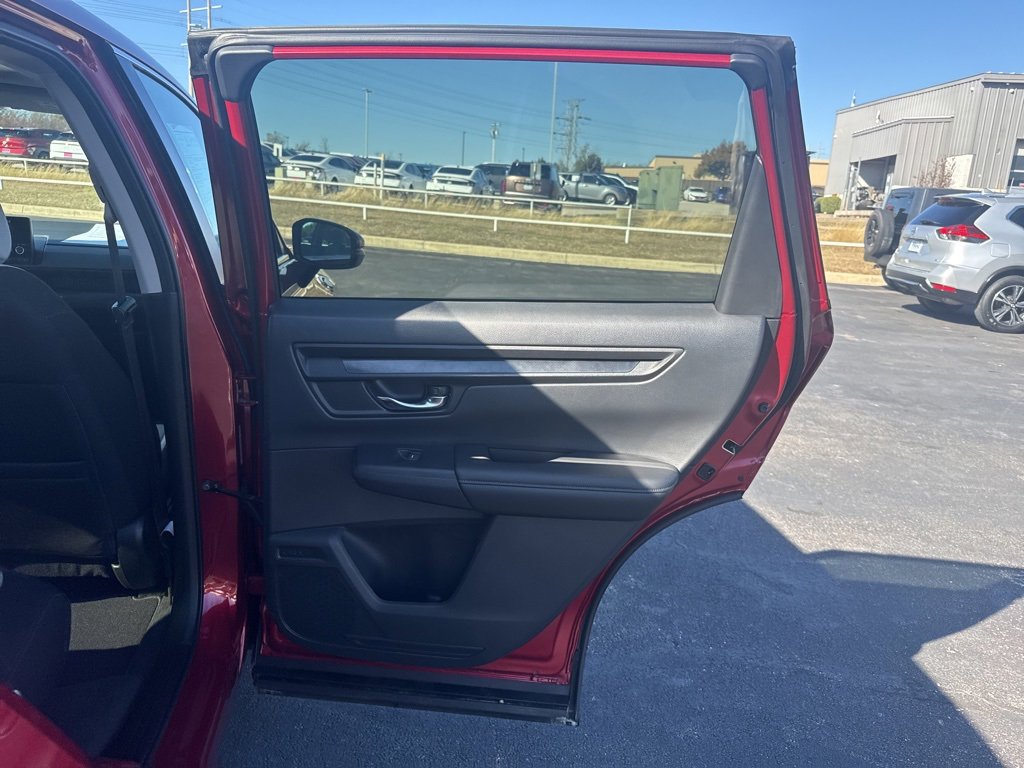 Certified 2025 Honda CR-V EX image 28