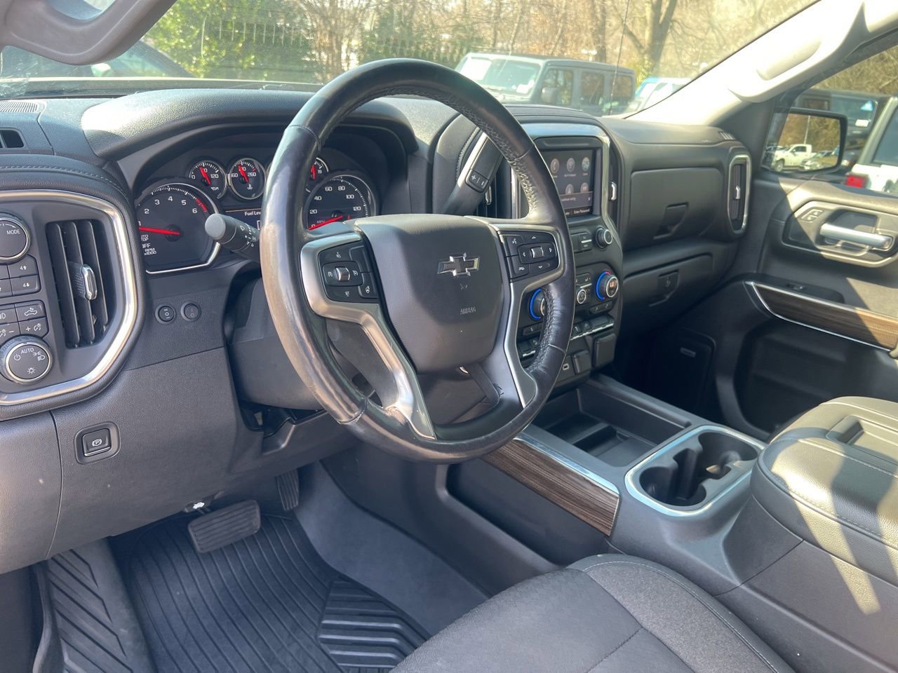 Used 2020 Chevrolet Silverado 1500 RST image 19