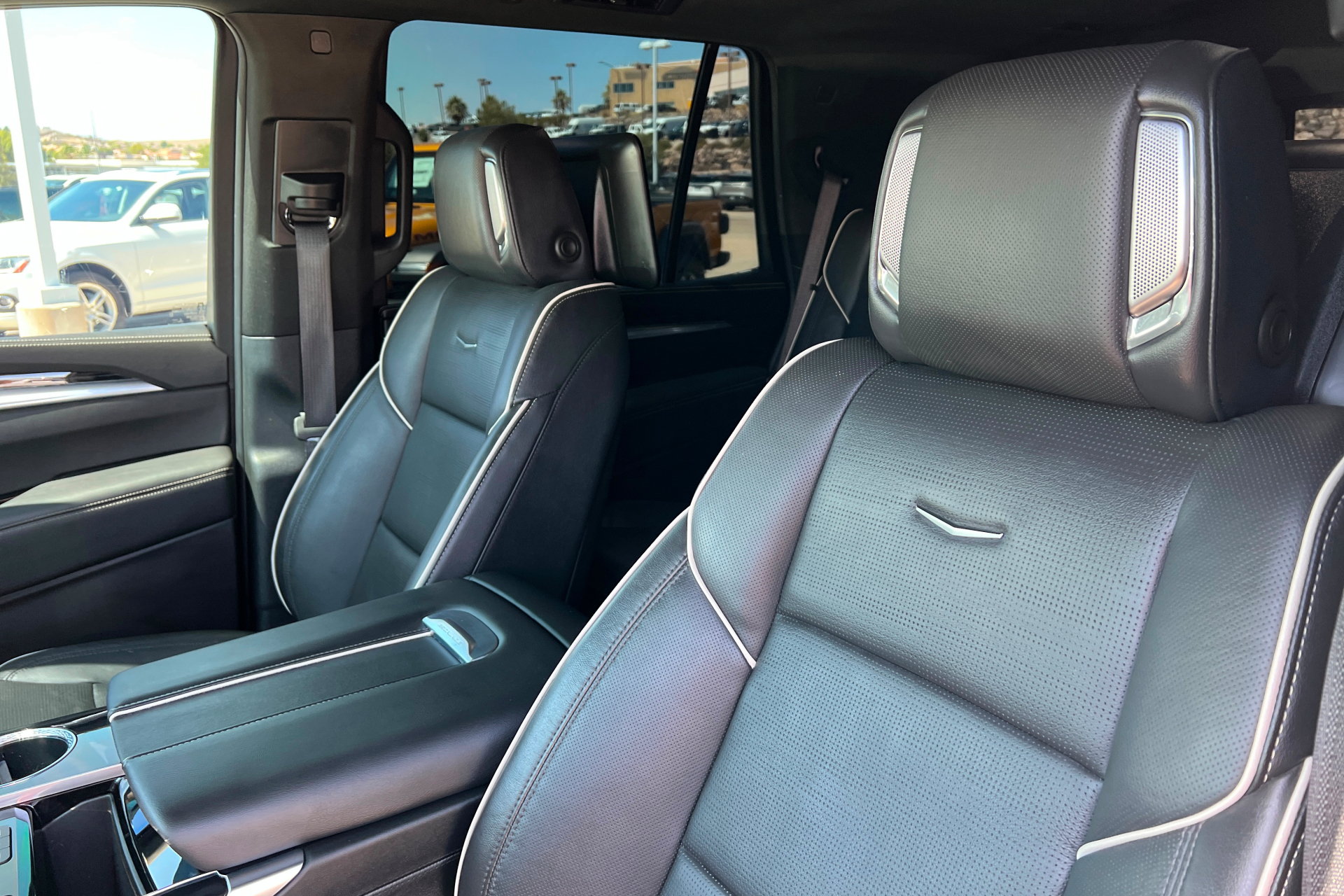 Used 2025 Cadillac Escalade Sport w/ Touring Package AWD/4WD image 17