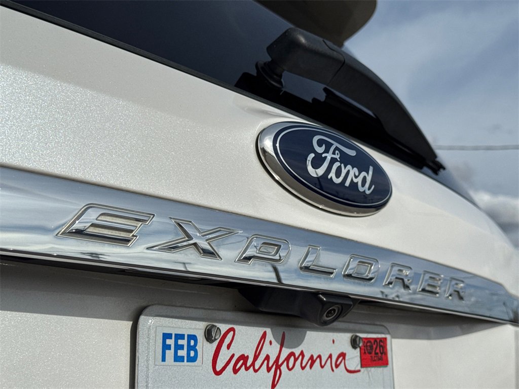 Used 2013 Ford Explorer Limited image 12