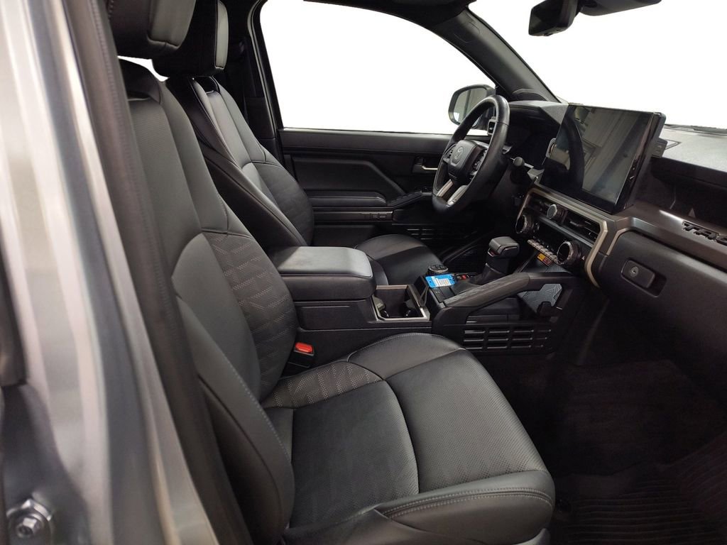 Used 2024 Toyota Tacoma TRD Off-Road w/ TRD Off Road Premium Package image 17