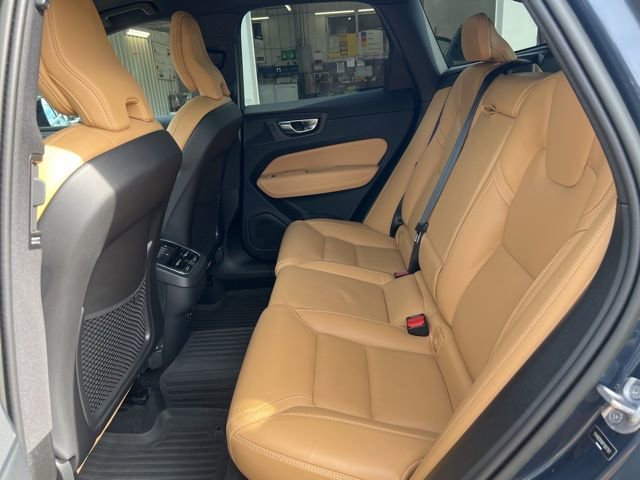 Certified 2023 Volvo XC60 B6 Ultimate w/ Protection Package Premier image 26