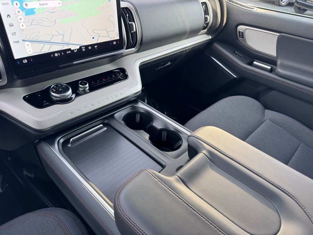 Used 2025 Ford Expedition Max Active image 36