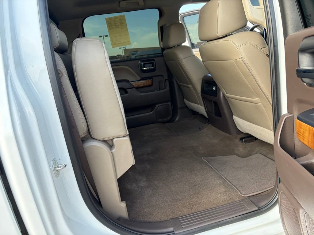 Used 2022 Toyota Tundra SR5 w/ SR5 Convenience Package image 17