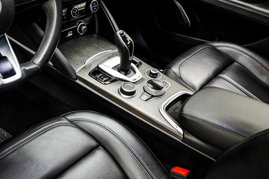 Used 2022 Alfa Romeo Stelvio Ti image 16