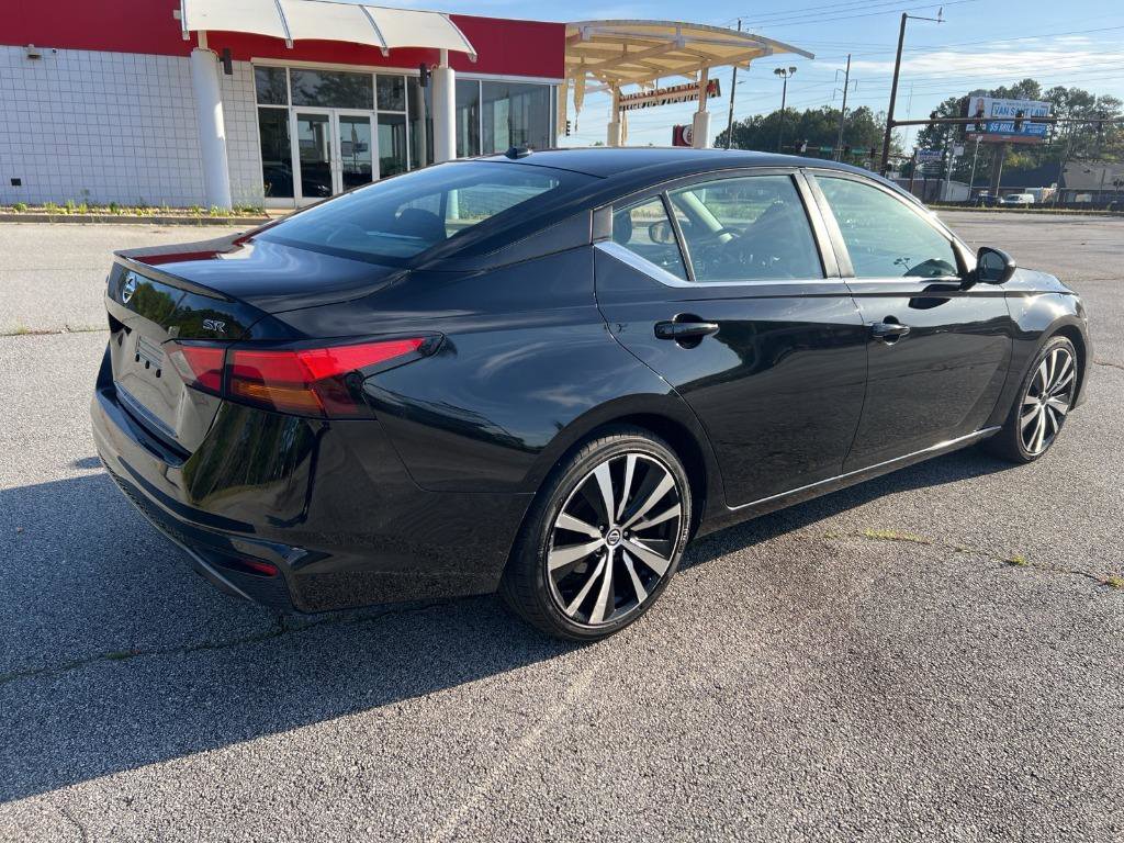 Used 2021 Nissan Altima 2.5 SR FWD image 3