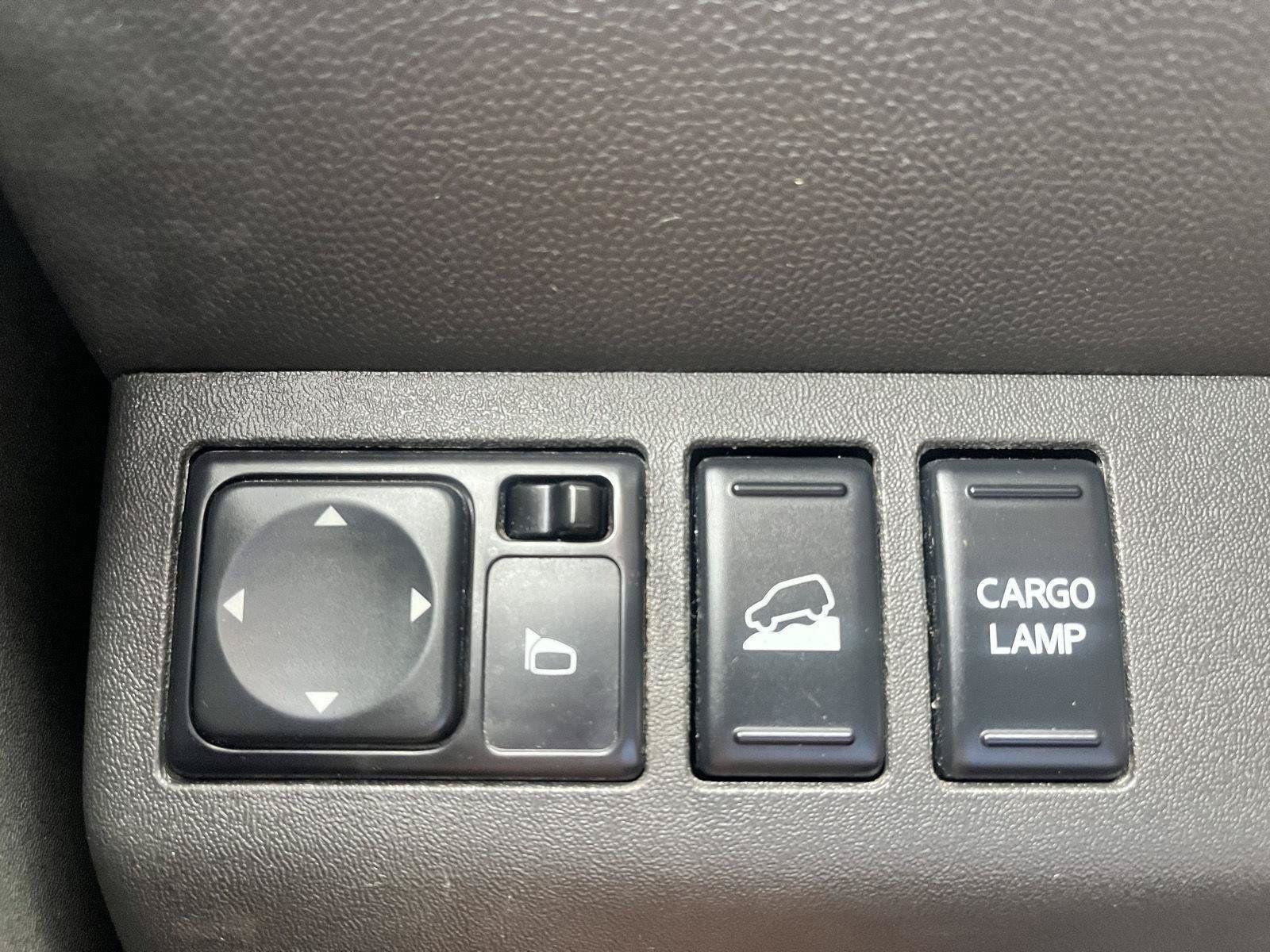 Used 2019 Nissan Frontier SV w/ Value Truck Package AWD/4WD image 11