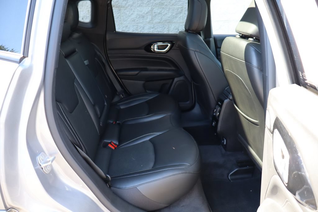 Used 2022 Jeep Compass High Altitude AWD/4WD image 27