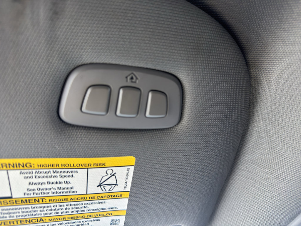 Used 2021 Ford F250 Lariat w/ Chrome Package image 17