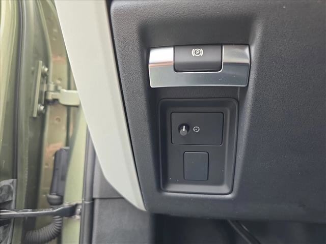 Used 2023 Land Rover Defender 110 S AWD/4WD image 24