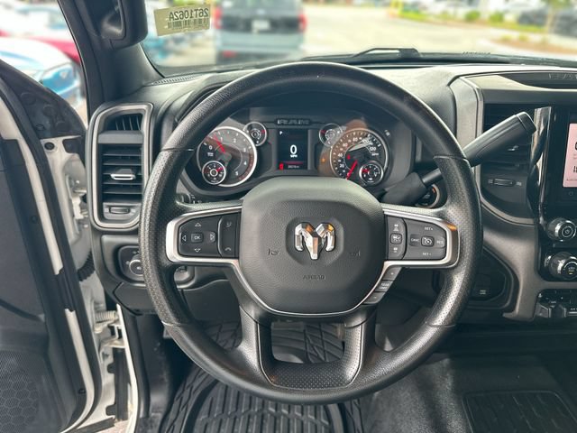 Used 2025 RAM 3500 Tradesman w/ Chrome Appearance Group AWD/4WD image 15