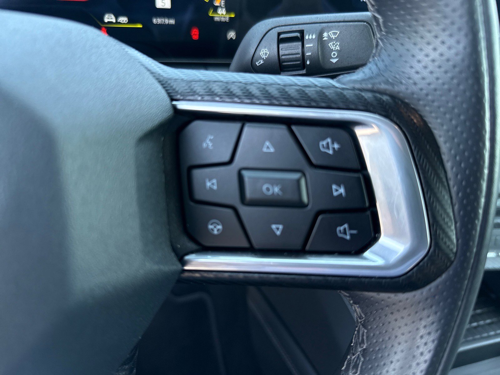 Used 2024 Ford Mustang GT Premium RWD image 21