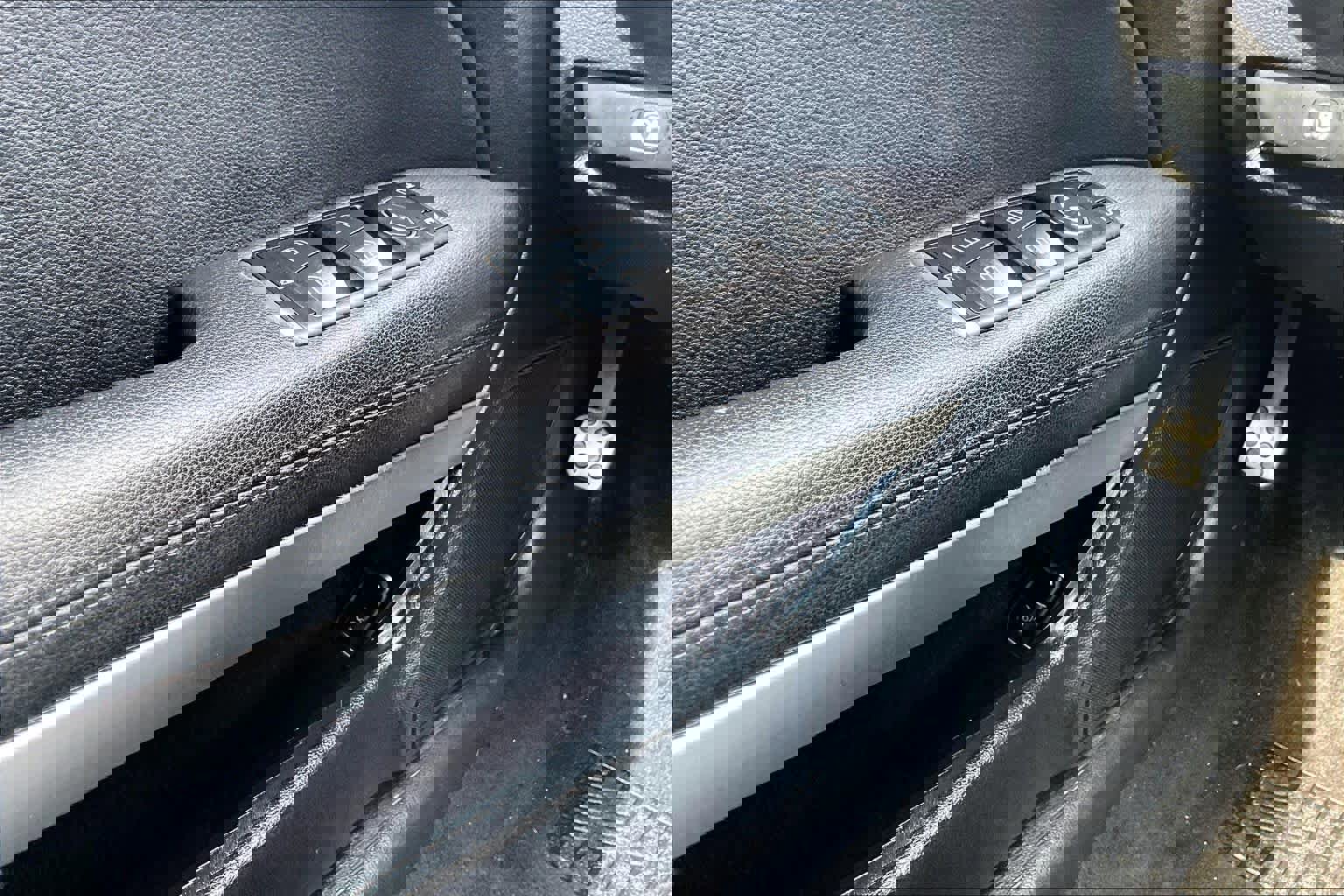 Used 2011 Mercedes-Benz E 350 Coupe image 35