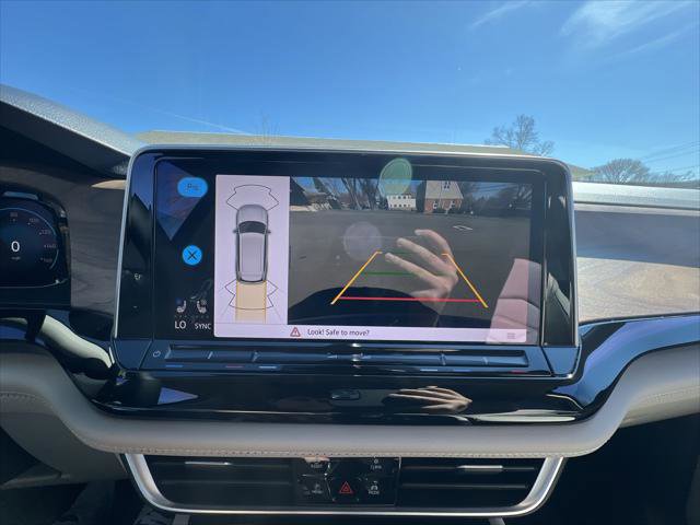 New 2026 Volkswagen Atlas SE image 17