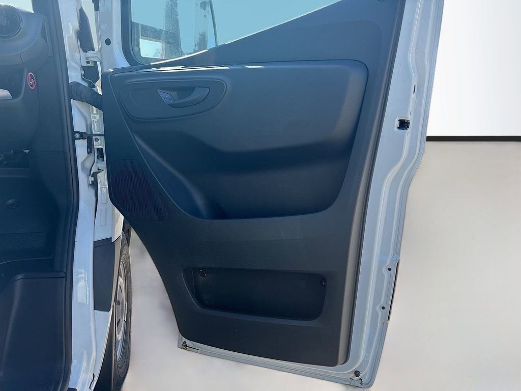 Used 2023 Mercedes-Benz Sprinter 3500 w/ Acoustic Package image 13