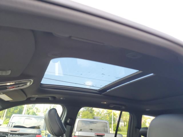 New 2025 Jeep Grand Cherokee Limited image 15