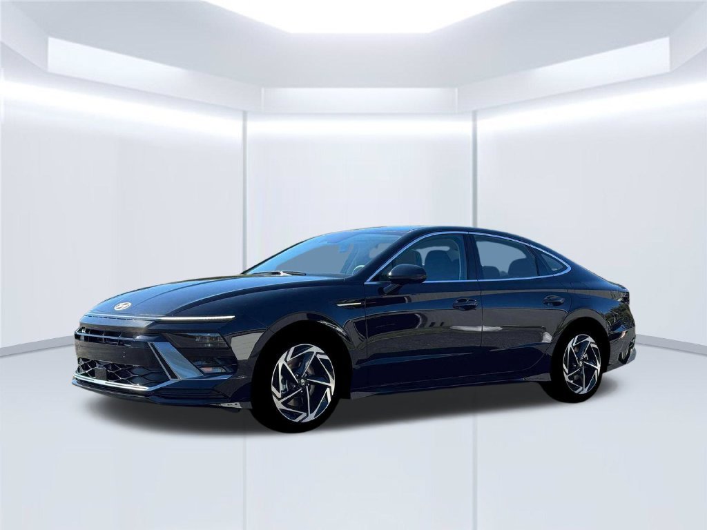 New 2026 Hyundai Sonata SEL FWD image 2