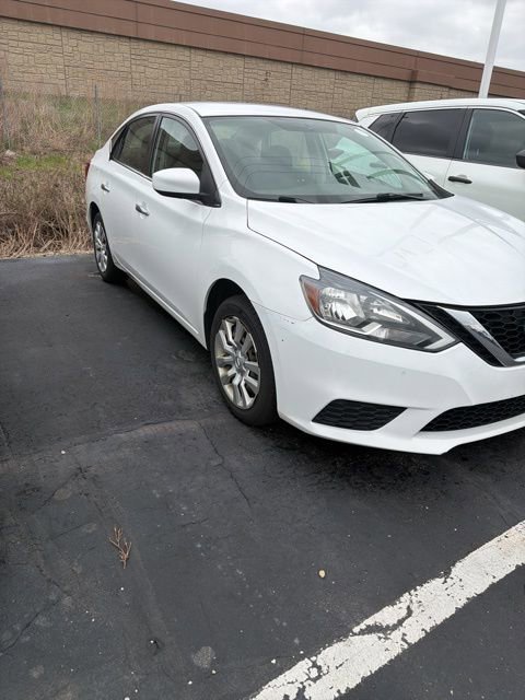 Used 2019 Nissan Sentra S FWD image 2