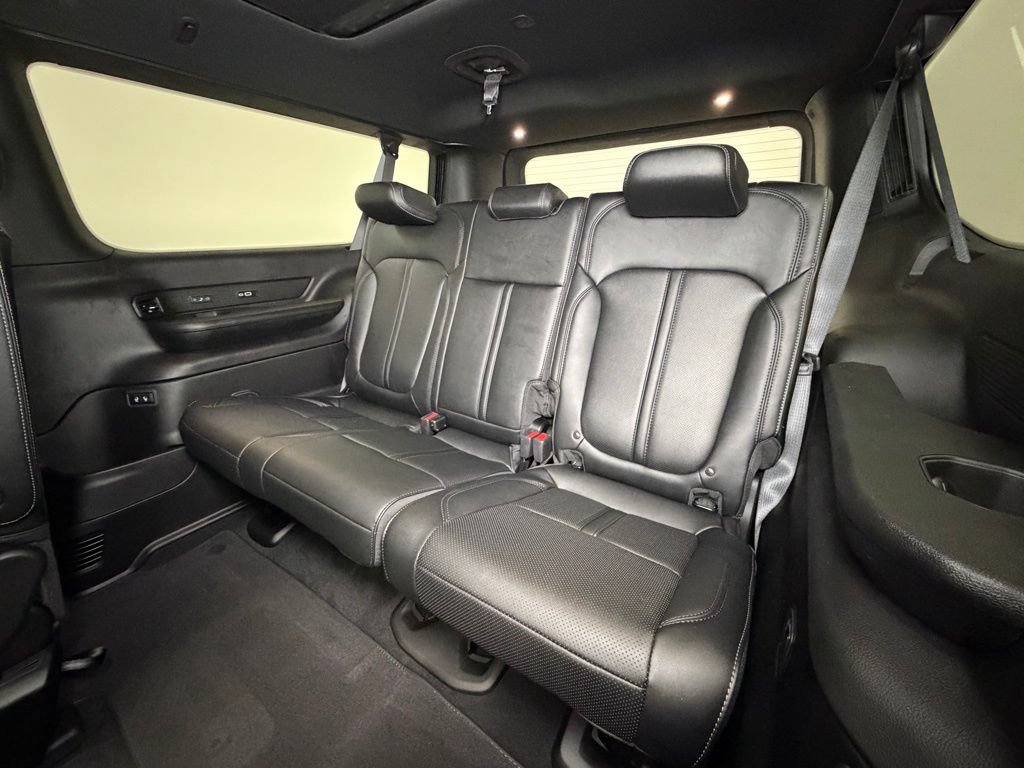 New 2026 Jeep Grand Wagoneer L Limited AWD/4WD image 6
