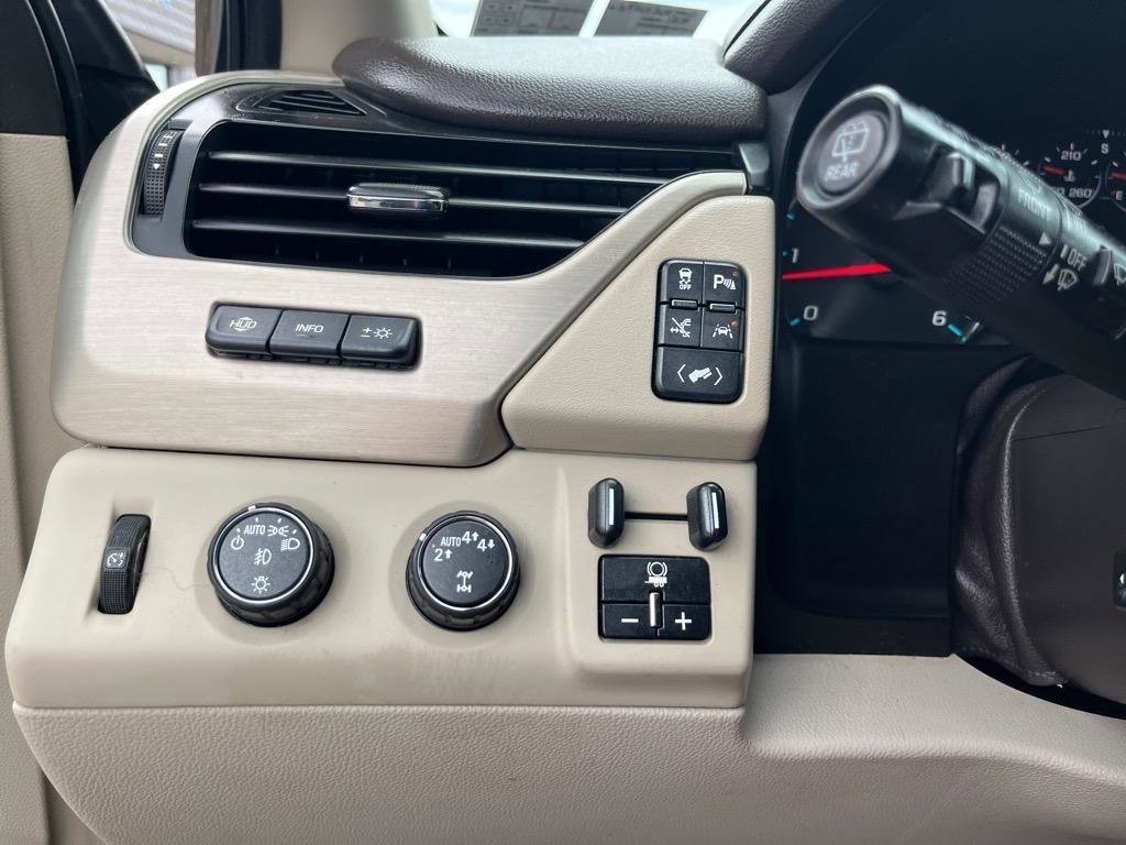 Used 2018 GMC Yukon Denali w/ Open Road Package image 16